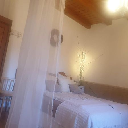 Tulipanos Vendeghaz Appartement Obanya Buitenkant foto