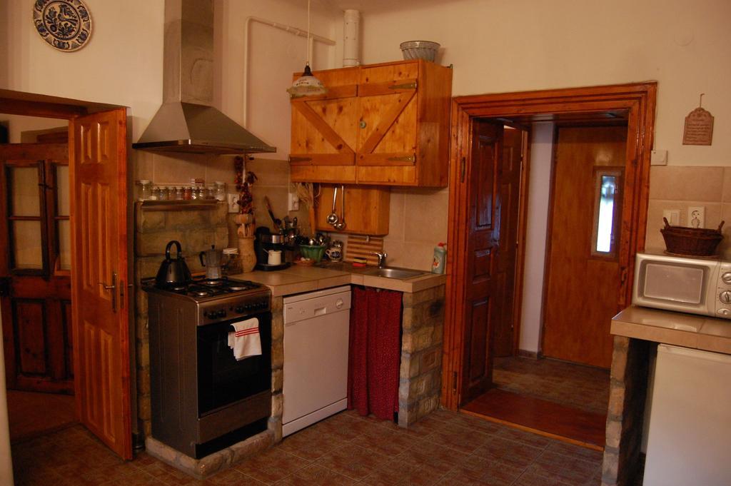Tulipanos Vendeghaz Appartement Obanya Kamer foto
